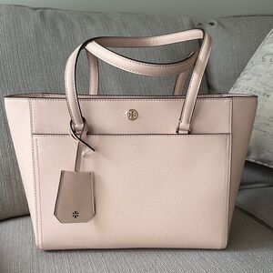 Tory Burch Robinson small Tote in pale apricot